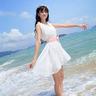 美女COS《巫师3》叶奈法惊艳绝伦 白嫩香肩紫眸勾人